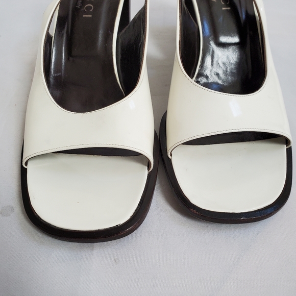 Gucci Winter White Sling Back Heels Sandals - Picture 3 of 16